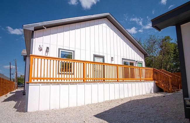 Inviting 4BR 2BA Near Downtown Riverwalk - Foto 26