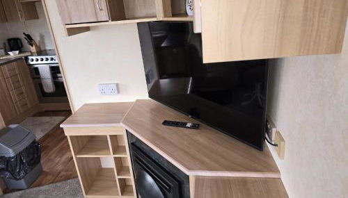 PG69 Golden Palm 8 Berth Caravan with Decking - Foto 4