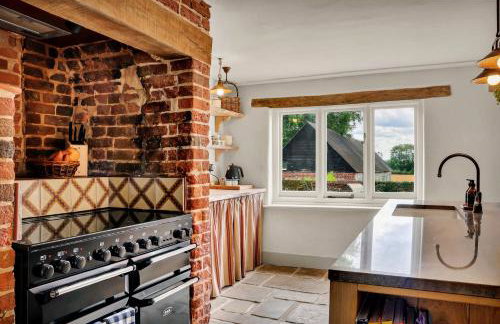 Gorgeous English Farmhouse Holiday Cottage for 9 and a half - Foto 7