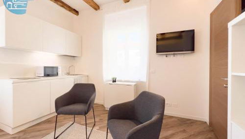 Basovizza 3 Alessandro Tirabora Short Rent - Foto 2