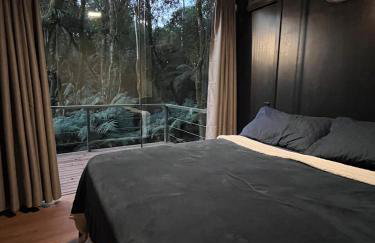 Chalé para 4 pessoas, 2km do Centro, Pet Friendly, Wi-fi 1GB, Lareira e Ar condicionado - Foto 16