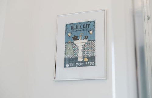 Pristine and Modern Home away from Home - Photo 44