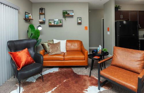 Exclusive, Pool, Massage Chair, Jordan Creek - Foto 2