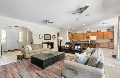 Luxury Queen Creek Oasis w Pool & Spa - Foto 85