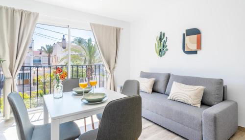 Modern and Stylish Apartment 1: Terrace and Pool - Foto 2