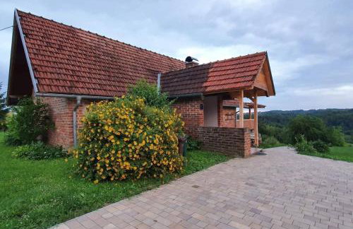 Kućica na brijegu - Foto 1