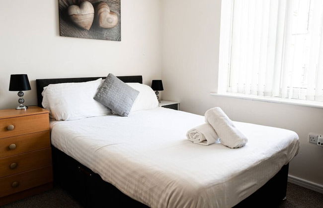 2 Bedroom Apartment Warrington - Photo 1