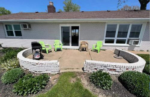 4 Bedroom Lakefront Home with Private Beach on Cedar Point Chaussee - Photo 69