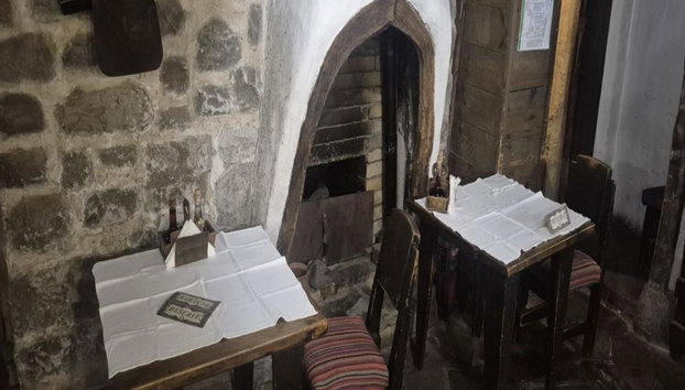 Bulgarian Food & History Tour in Sofia – Includes Vintage Tram Ride - Foto 3