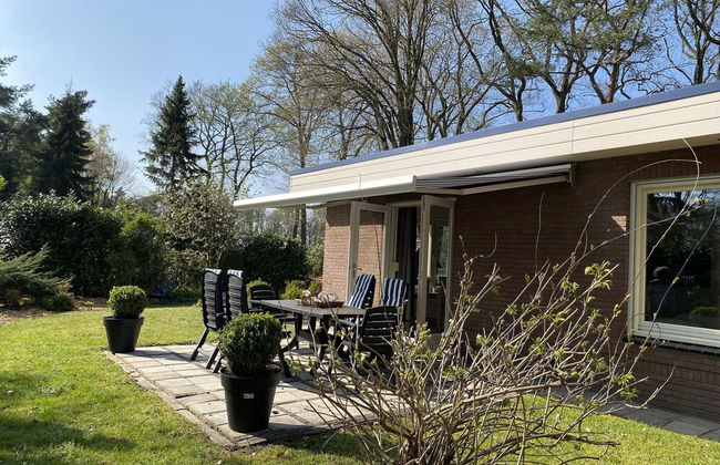 Alluring Holiday Home in Reutum-Weerselo with Hot Tub - Foto 16