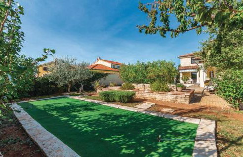 Four-Bedroom Holiday Home In Vodnjan - Foto 12