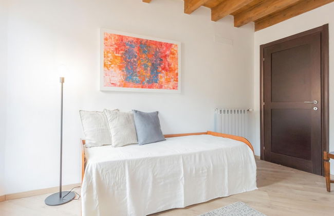 Luini 7 in Como With 2 Bedrooms and 1 Bathrooms - Foto 36