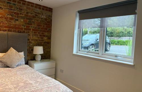 Stunning Studio1, Banstead with free off st parking - Foto 4