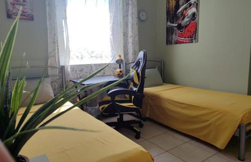 George's family friendly maisonette with great exterior - Foto 24