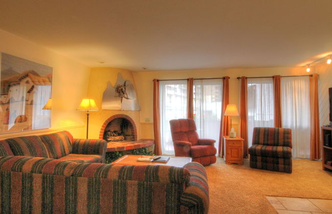 Enzian - CoralTree Residence Collection - Photo 29