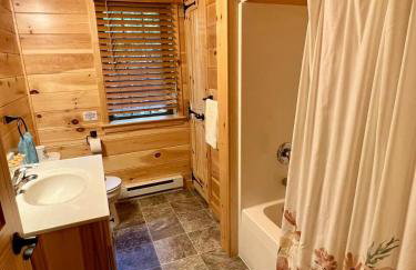 Luxury Cabin with Outdoor HotTub-NEW Construction - Foto 54