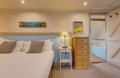 Garden Cottage - Photo 14