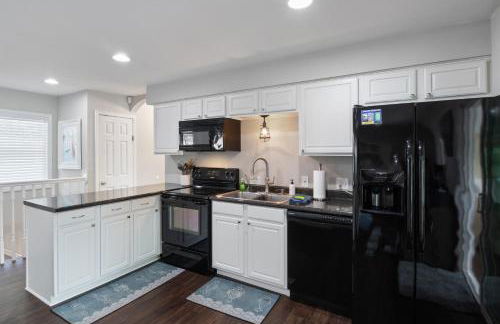 Pet-Friendly Home, Great Dock, Waterfront, Lake Views, Boat Slip - Foto 16