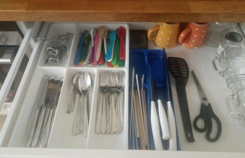 Bright by Trade Fair ICM 15 min direct to City Center 2-BedRoom full 2-BathRoom, free Parking, Balcony, Family and Business friendly - Foto 40