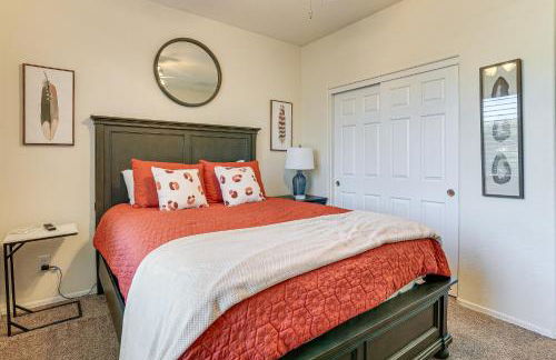 5 Mi to Surprise Stadium Chic Home with Pool - Foto 13