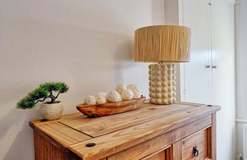 Cosy 2 Bedroom Flat Near Westcliff On Sea Beach & Hamlet Court Road - Foto 30