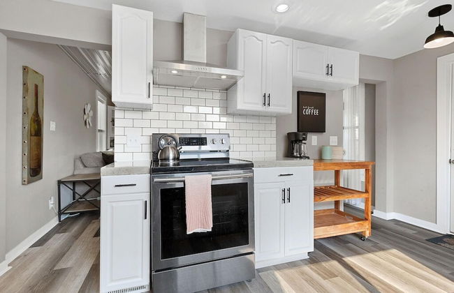 Lazy River Villa - Hottub Fenced Yard Sleeps 11 - Foto 16