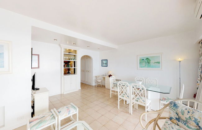 Oceana Suites Vanguardia - Photo 18