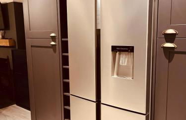 Spacious 5 Bedroom Home in Central Kidderminster with Private Parking and Electric Vehicle Facilities, Easy Access to Birmingham and Nearby Towns - Foto 9