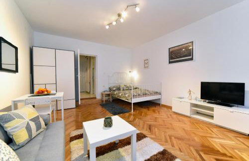 Block Apartment Upper Town - Photo 5