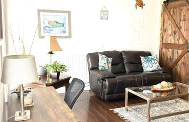 Beautiful Waterfront Home Less Than 7 mins to Beaches - Foto 38