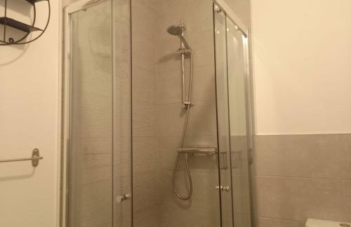 4 Bedroom Executive detached house, sleep 10, Garden, Ideal for Contractors, family and group, by home away at Ideal home & cottage - Foto 40