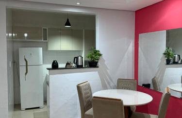 Apto com ótima localização 5 pessoas - Foto 24