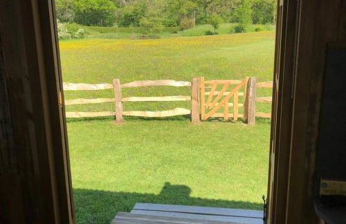Whittlewood Shepherd's Hut in Silverstone, Cosy, Rural, Views - Photo 26