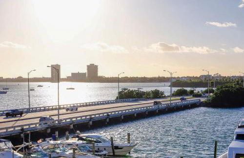 Bayshore Bliss, Cozy with Water Views of Miami Bay - Foto 64