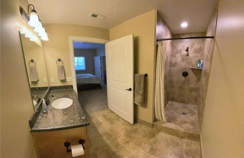 3-Bedroom Luxury Condo in the Heart of the City - Foto 8