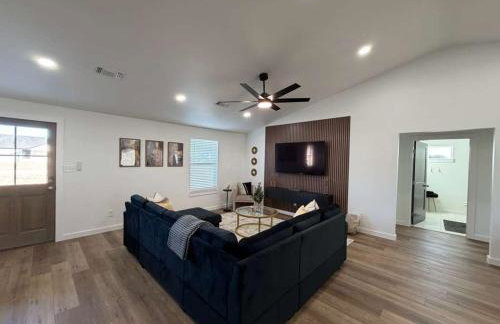 Royal Flush Villa - King Bed near WinStar - Foto 18