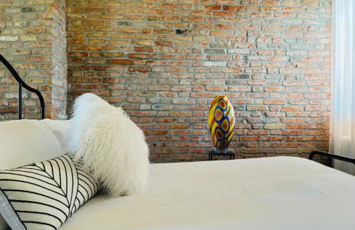 DUOMO Murano Apartment with Canal view - Photo 16