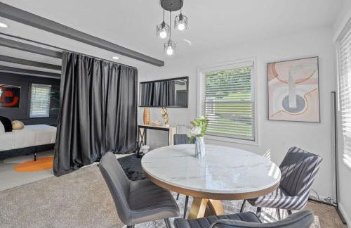 Luxury 5BR Cincinnati, Sleeps 12, Crib, Home Gym, Fenced Backyard - Foto 38