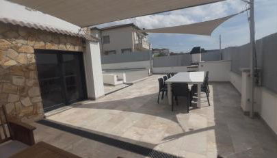 Villa Oasis entre Viñedos cerca de Barcelona con A A y piscina climatizada - Foto 3