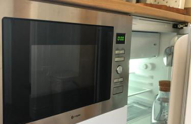 Green Valley, Cotswold stay with hamper - Photo 17