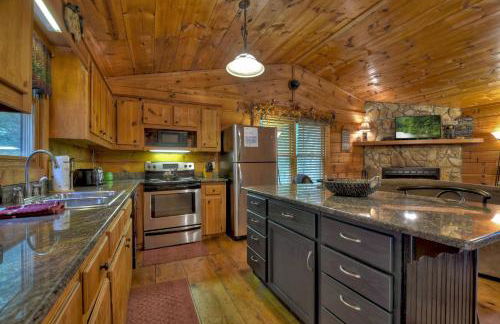 Mama Bears Hideaway Mountain views hot tub pet-friendly - Foto 13