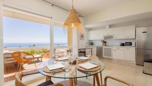 Modern beachside Penthouse with amazing sea views in Costabella, Marbella - Photo 3, stove, dishwasher