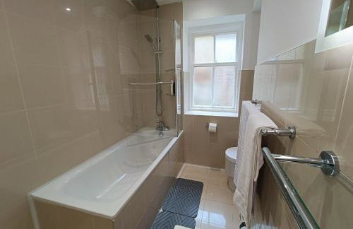 RnB - Rural n Beautiful - The Spacious Coach House - Photo 24