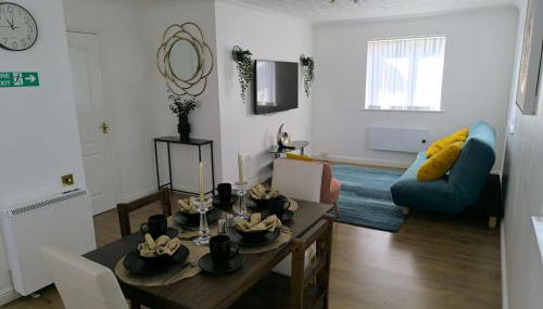 4 beds spacious Apartment, with Parking & WIFI, CHAFFORD HUNDRED, near station & shopping, long stays! - Foto 5