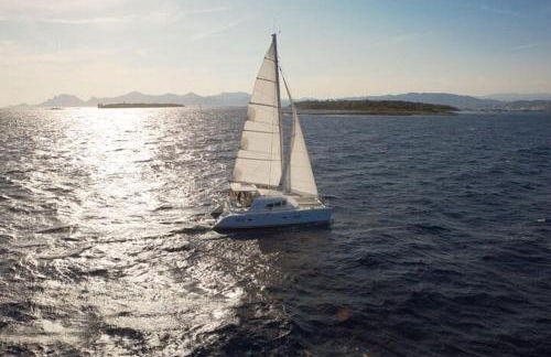 Barco para dormir sobre el Mar - Foto 4