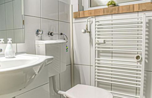 1 Bedroom Stunning Apartment In Detmold - Foto 14