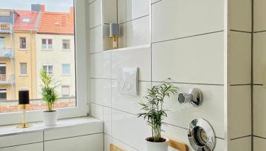 Modern eingerichtetes Apartment mit Balkon - Foto 3