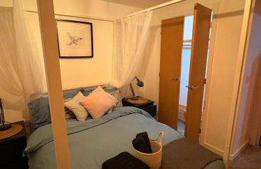 2 bedroom 2 bathroom ground floor apartment in central location - Foto 15