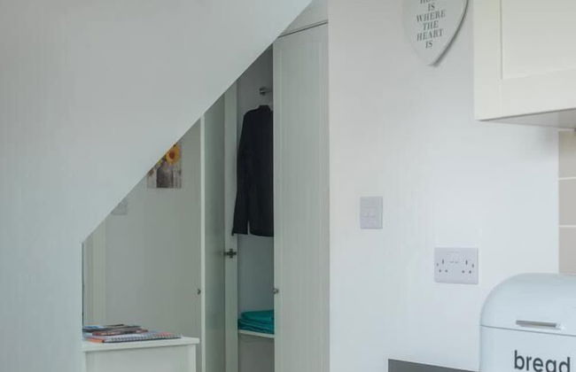 Modern Apartment in the Cotswolds Sleeps 6 - Foto 19