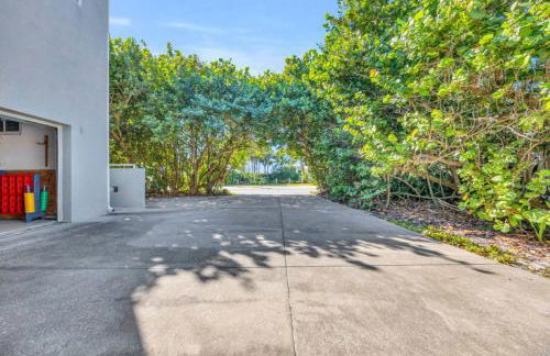 Oceanfront Escape - Private Beach Access - Game Room - Bikes - Surfboard - Foto 48